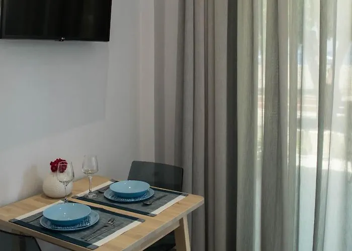 Apartment Blue Side *